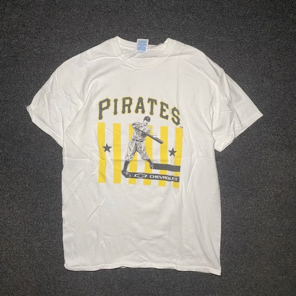 vintage Pittsburgh Pirates mlb baseball graphic white shirt size medium